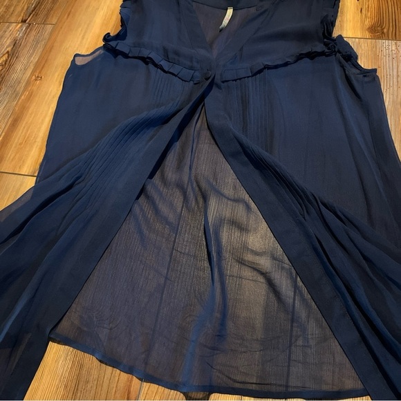 Paper Crane Polyester Tank & Olivia Moon Sheer Silk Sleeveless Blouse - Navy- L - Picture 6 of 13
